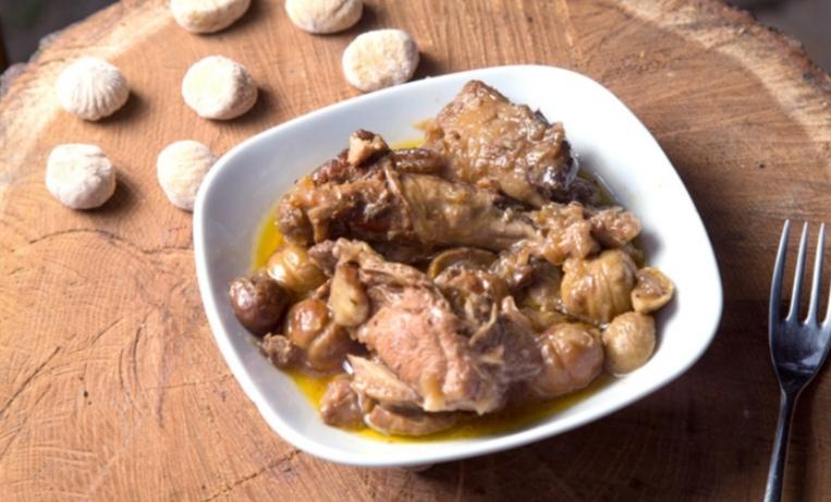 Hinduşka şabalıdlı ocaqda