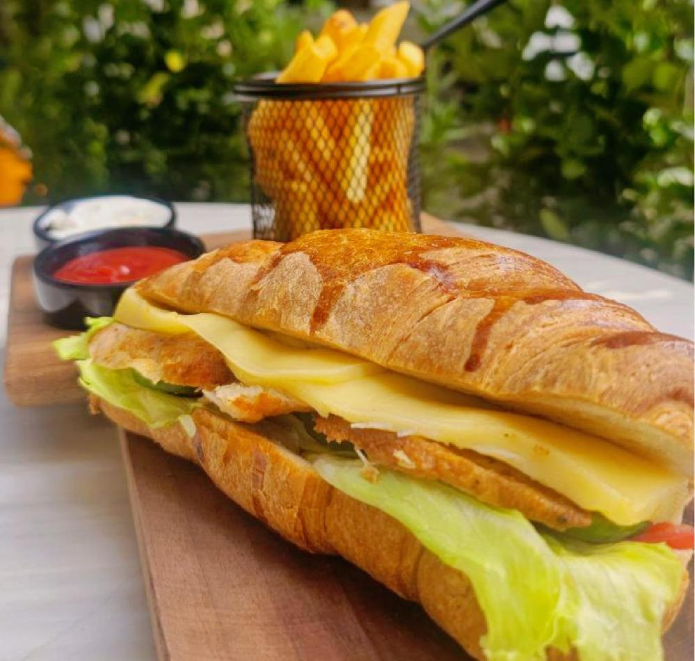 Pesto Chicken Sandwich 
