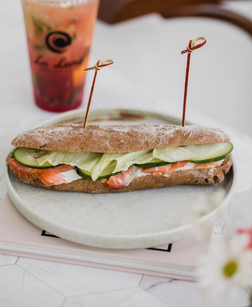 Borodino sandwich salmon 