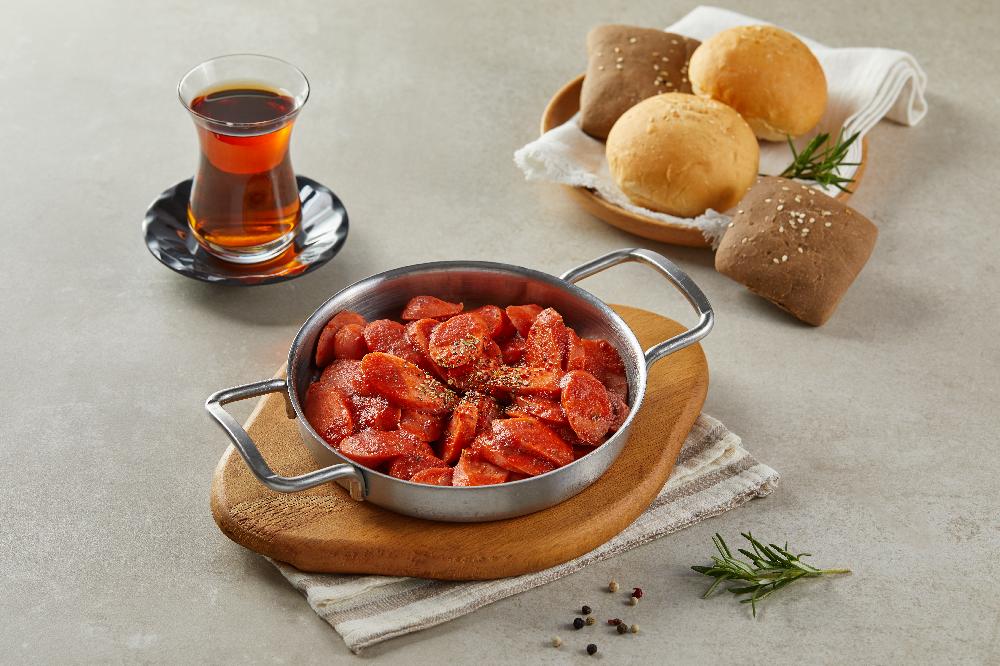 Salçalı sosis 