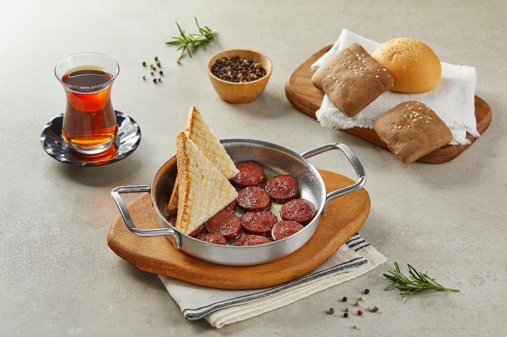 Tavada sucuk  