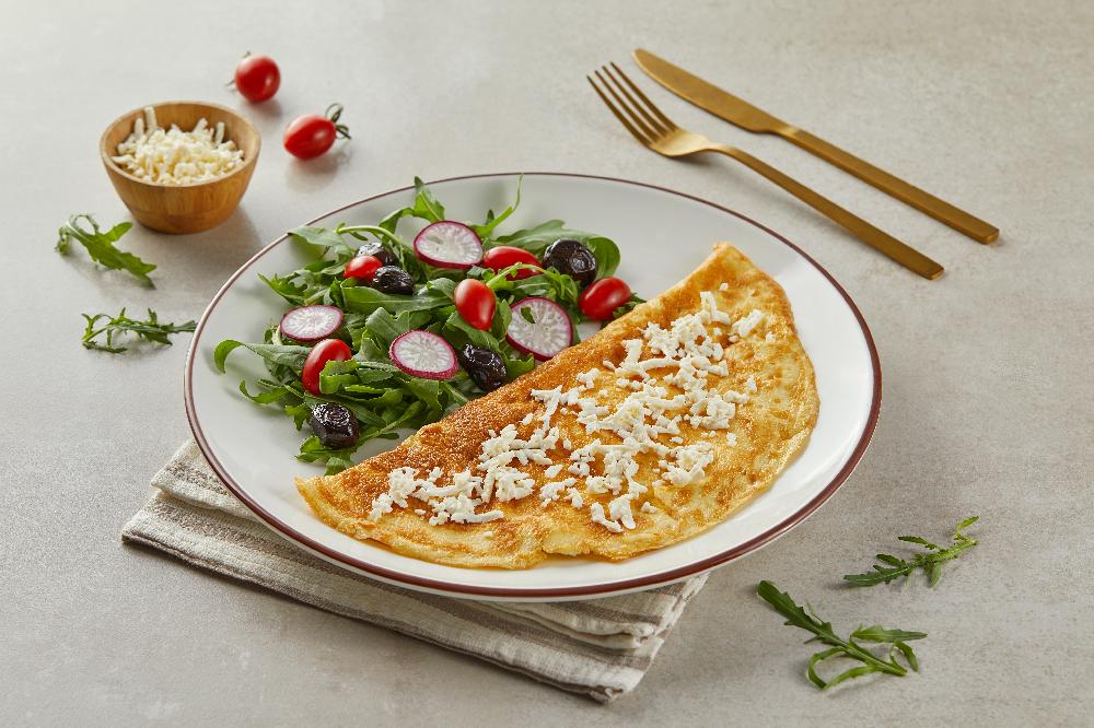 Ağ pendirli omlet 