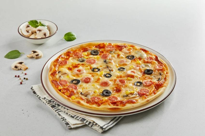 Sosisli pizza 
