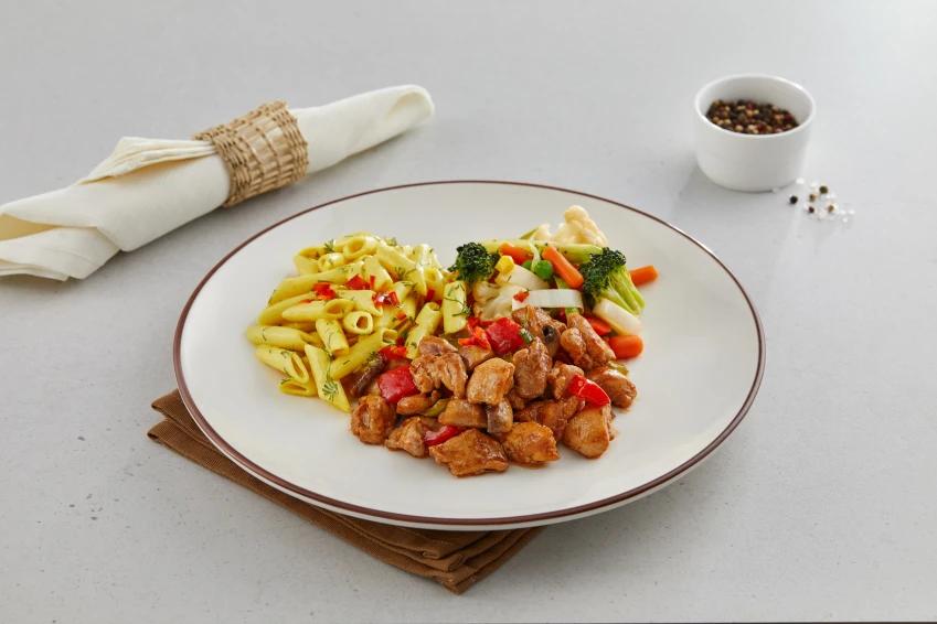 BBQ souslu toyuq lokum