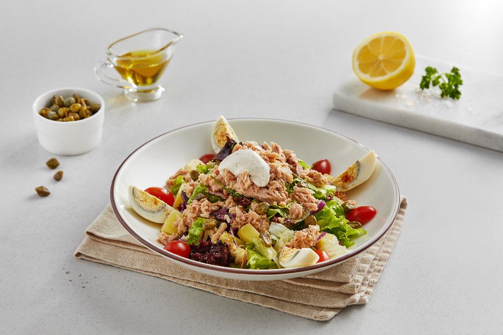 Tuna balıqlı salat