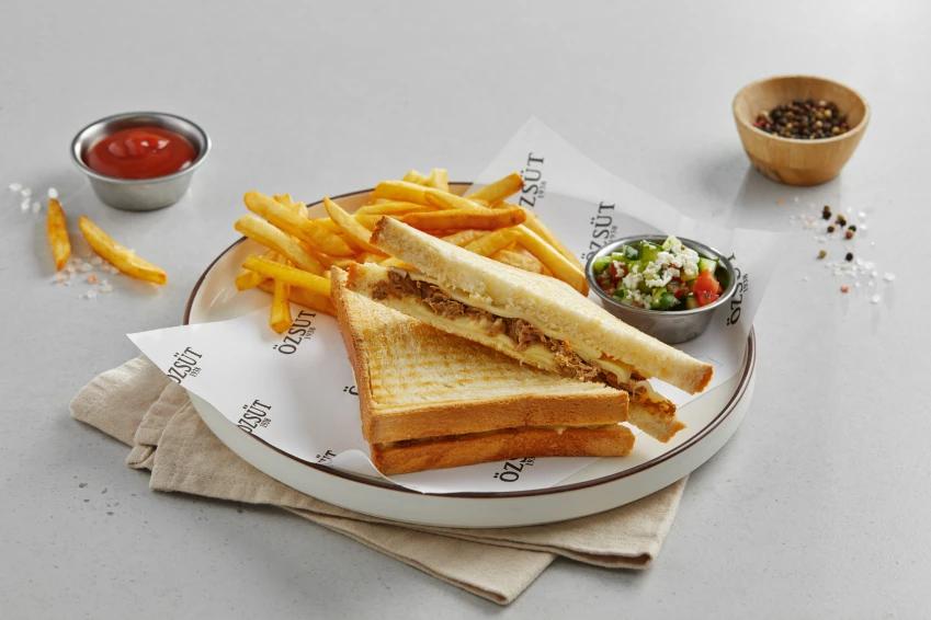 Qovurmalı tost