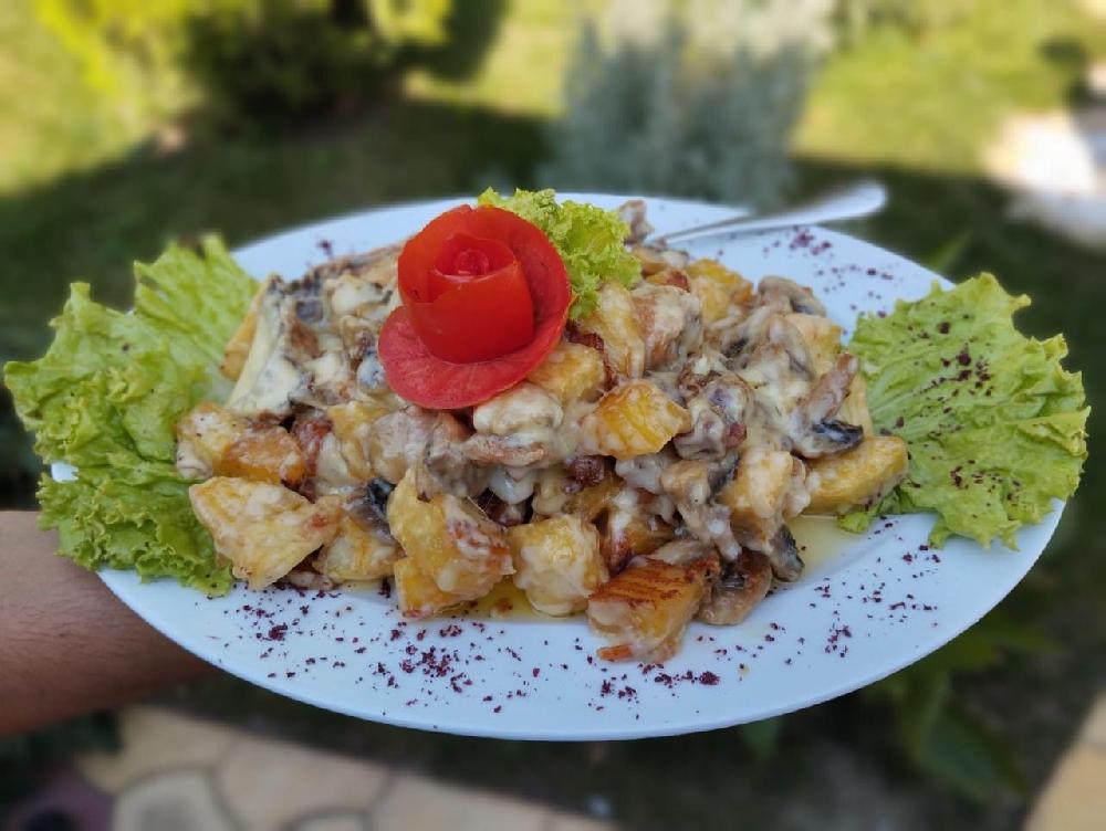 Qızıl Beçə