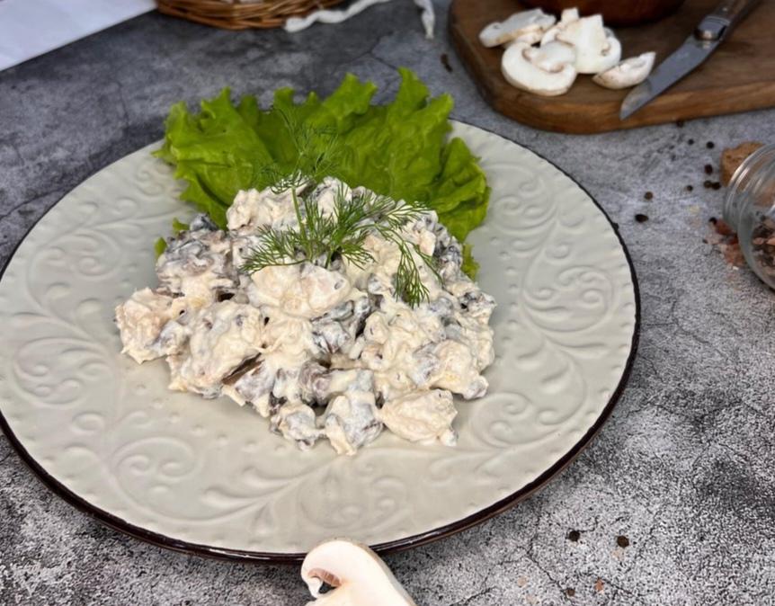 Toyuq stroganoff