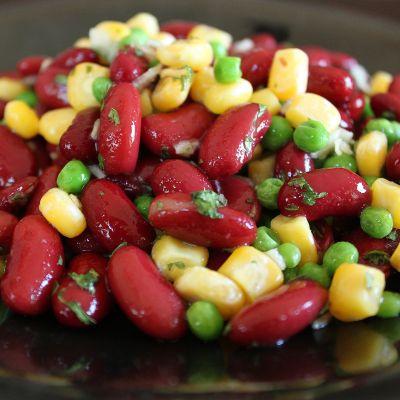 Qarışıq Lobya salatı