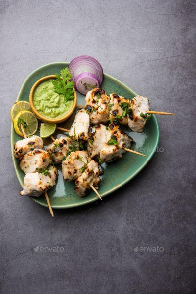 Toyuq sarımsaq Tikka