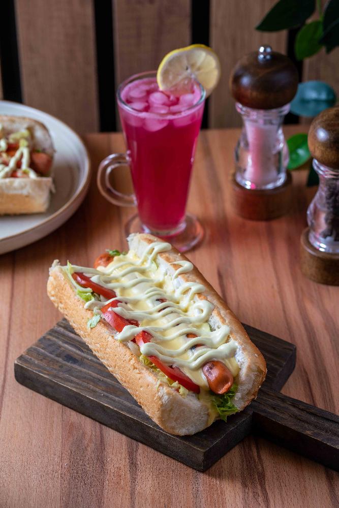 CHILL & GRILL SPECIAL HOT DOG