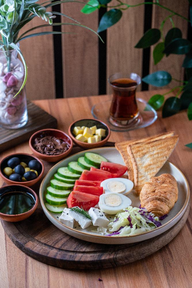 HEALTHY BREAKFAST