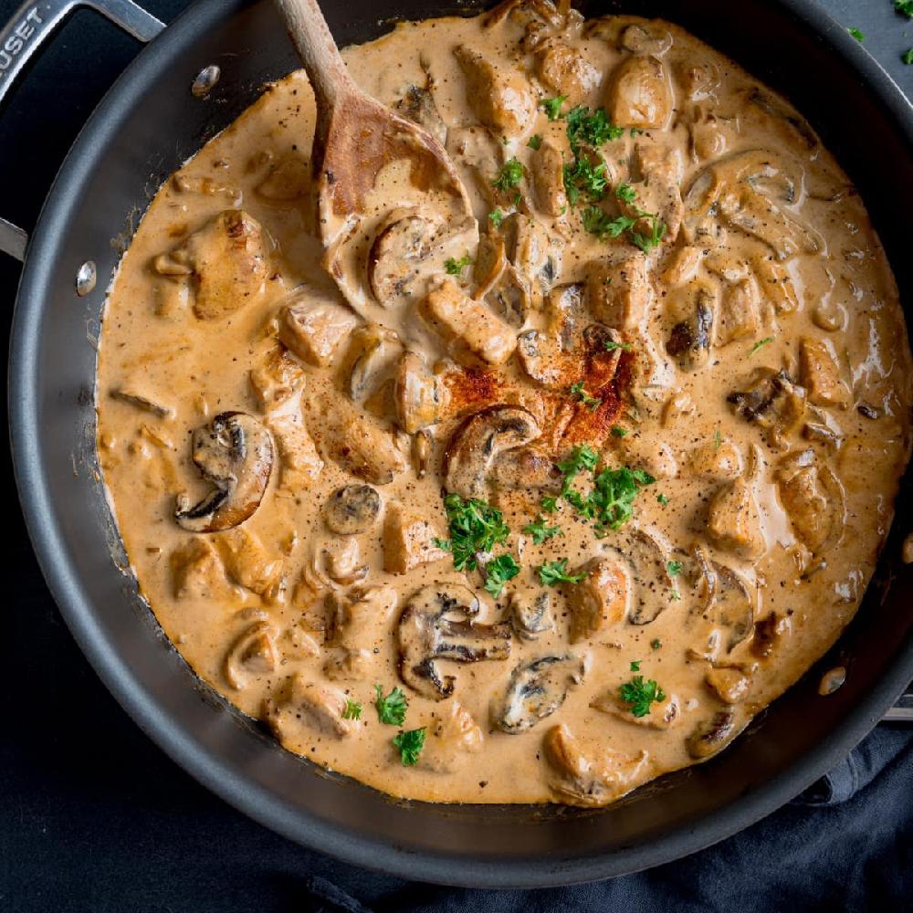 Chicken stroganoff