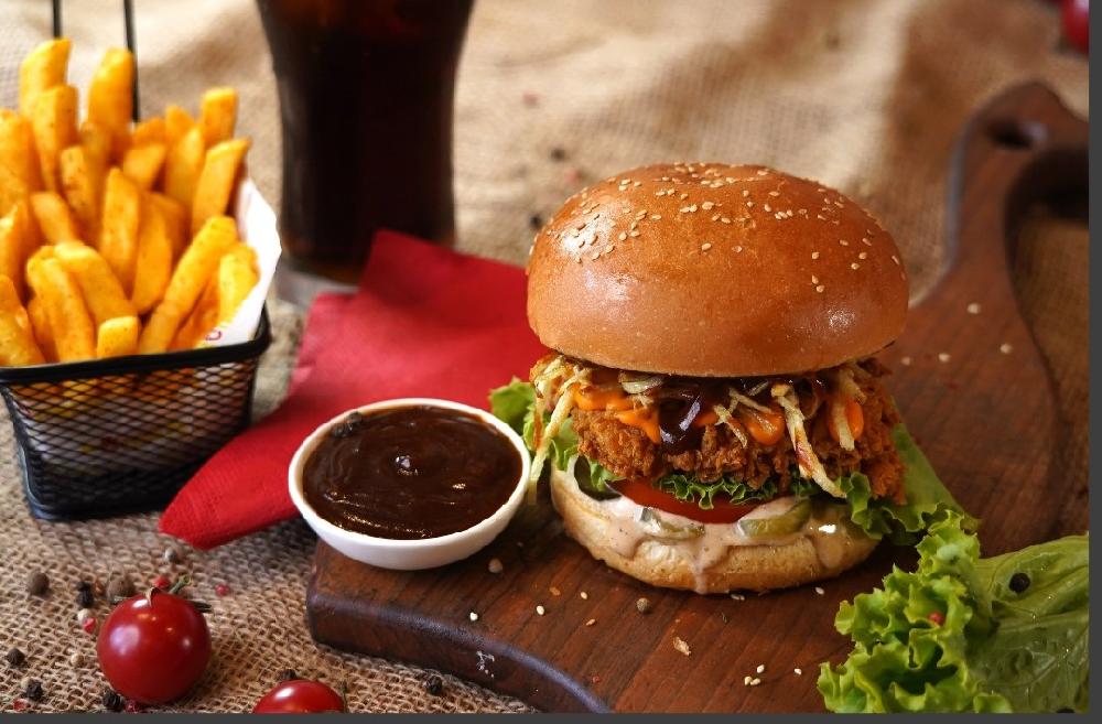 Toyuq burger 
