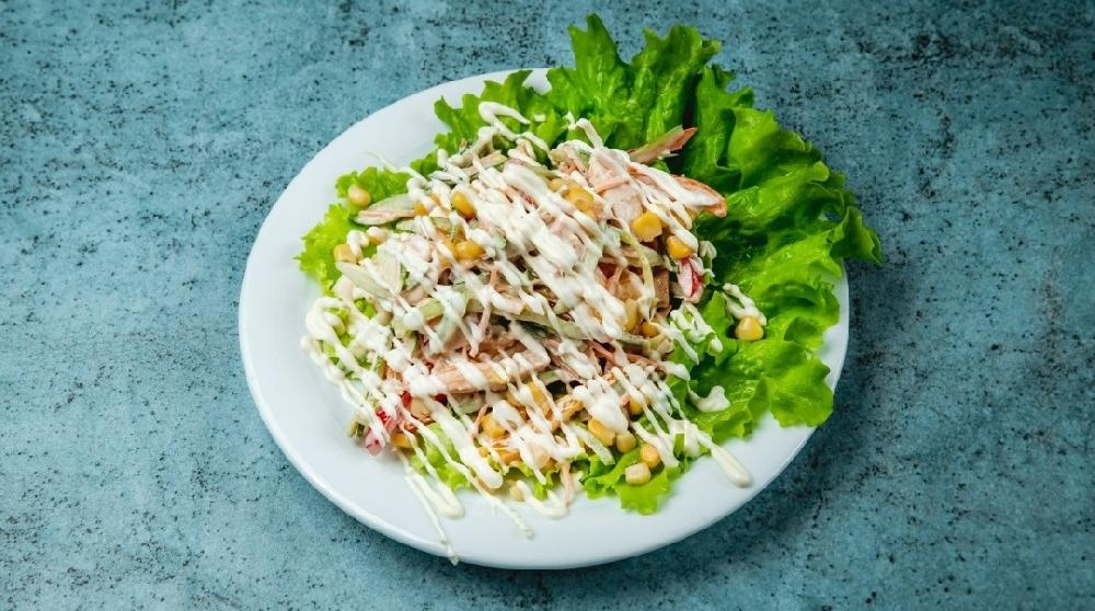 Toyuq salatı
