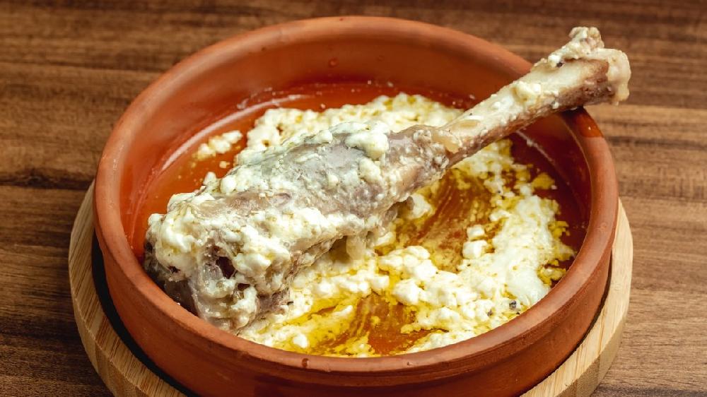 Qaymaqlı maça