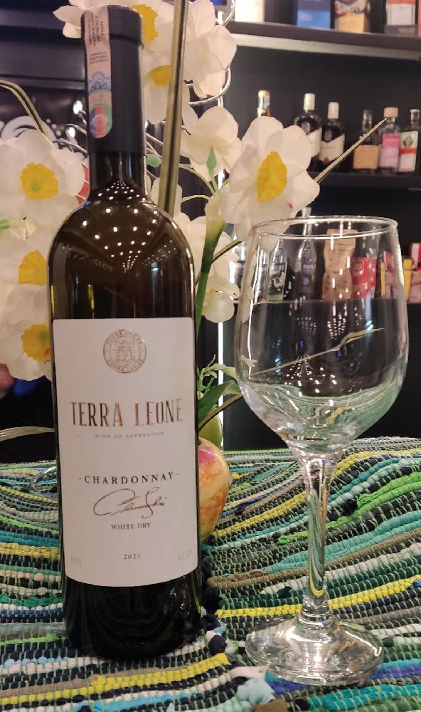 CHARDONNAY  white dry 2021