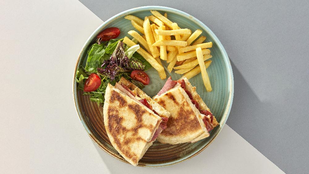 Mania Bazlama Tost Sendviç