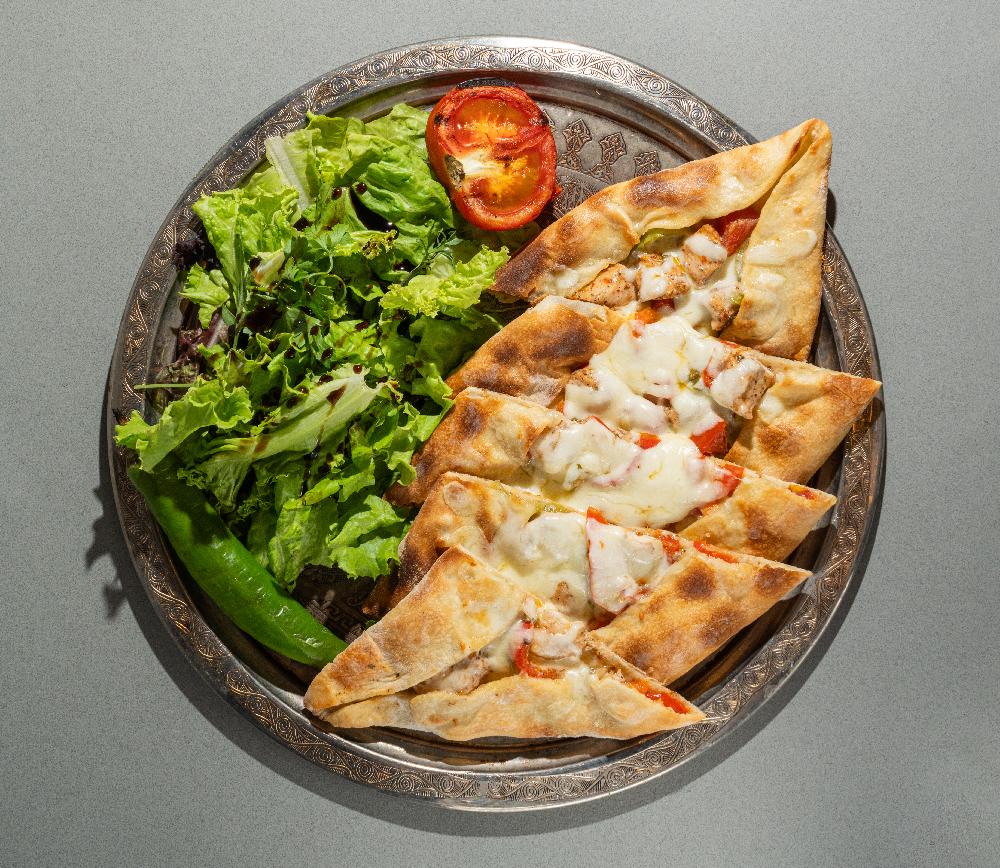 Toyuqlu Pide