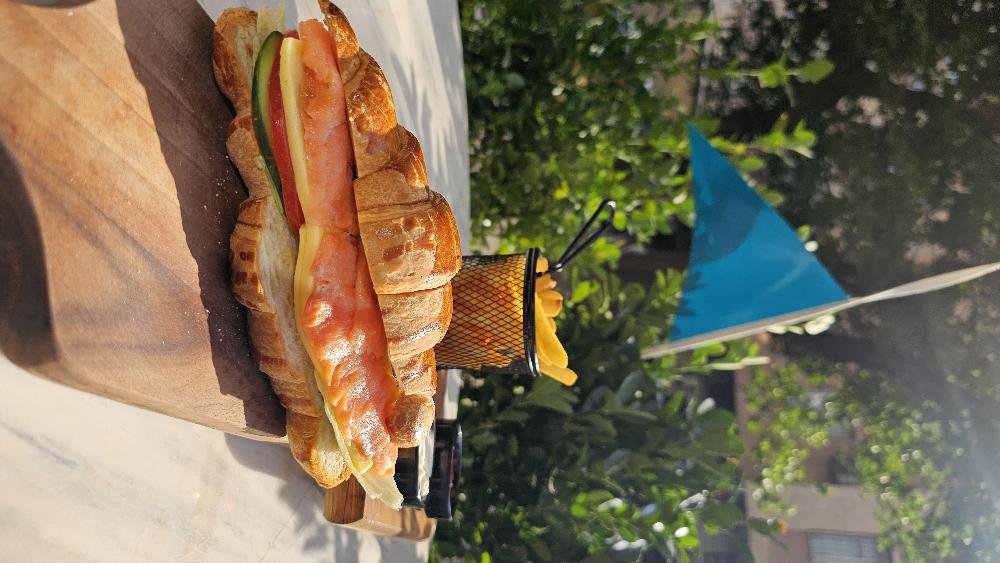 Qızıl Balıq Sandwich