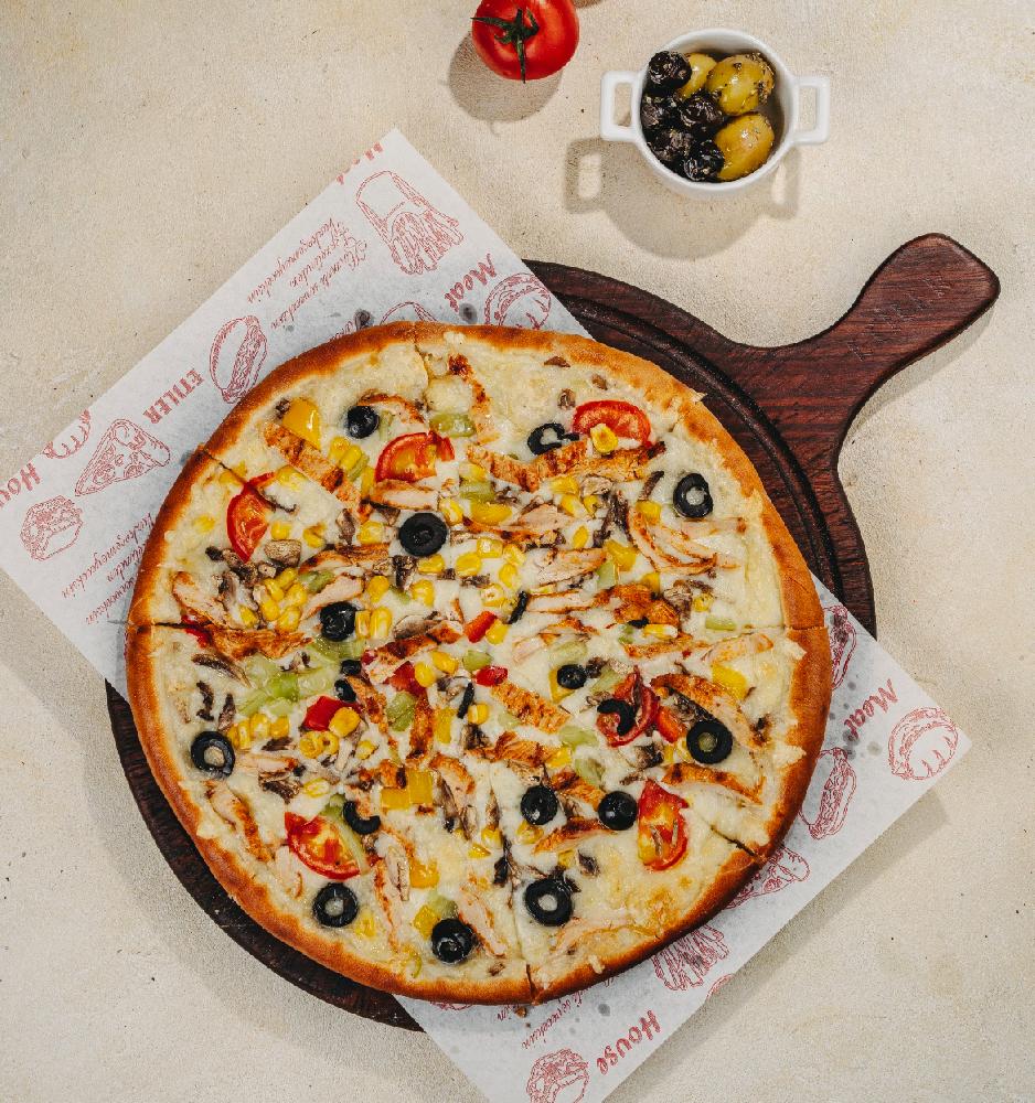 Toyuqlu pizza 