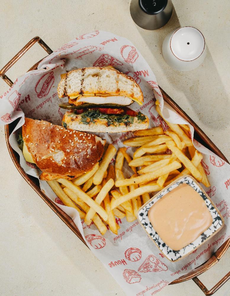 Toyuq Burger