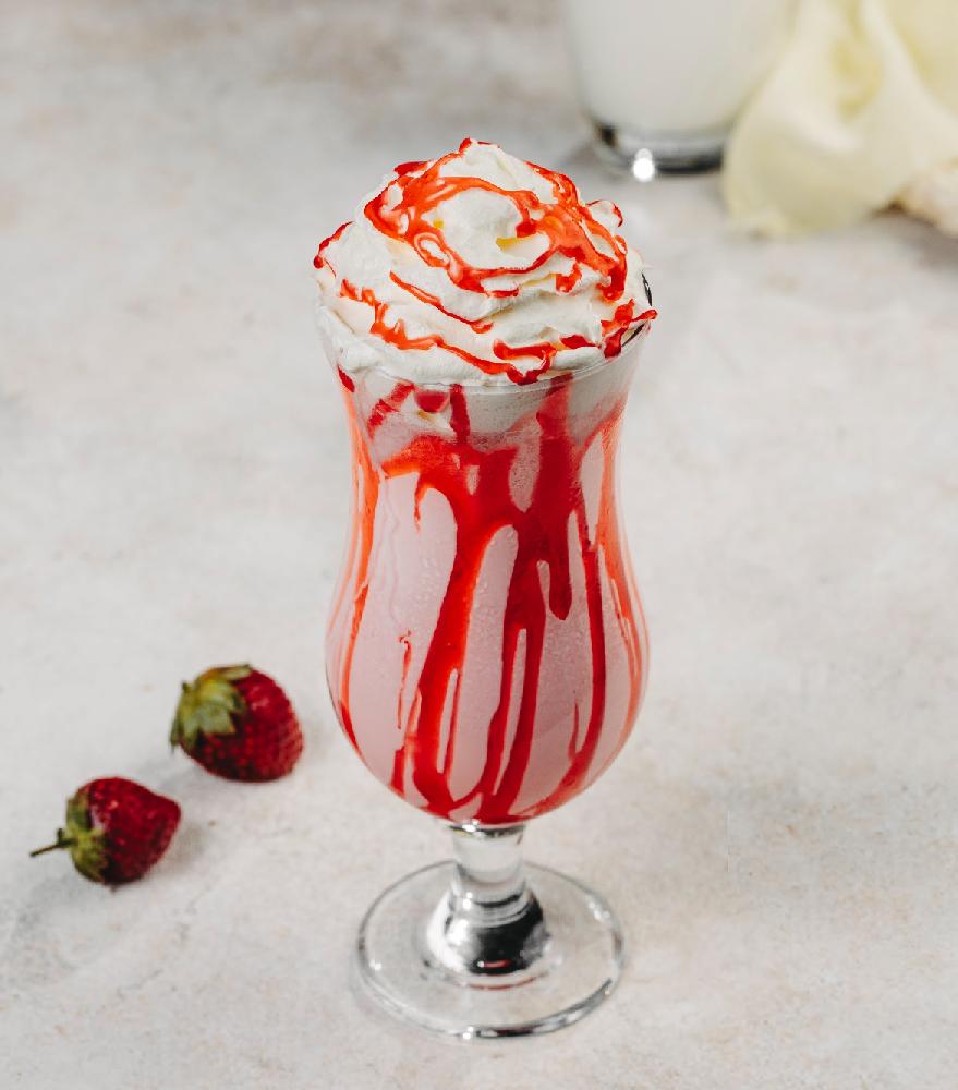 Çiyələkli Milk Shake 