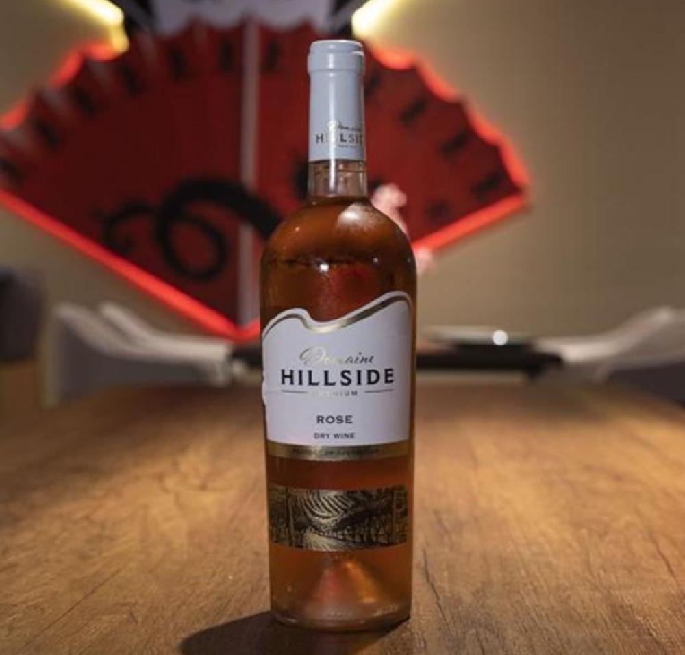 Hill side (rose dry)