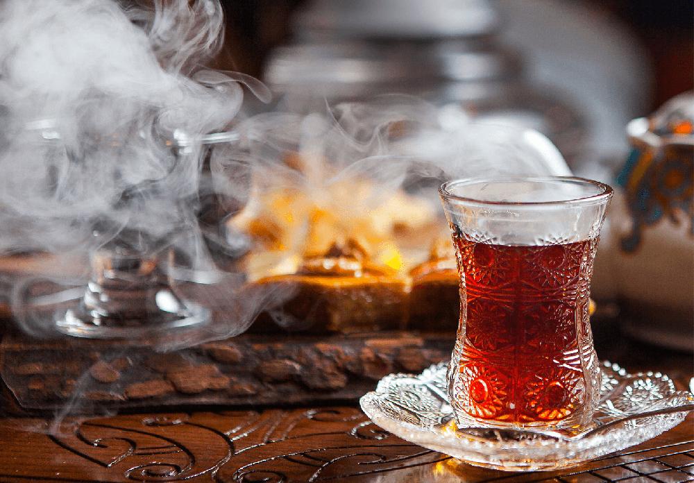 Sadə çay stəkanı 
