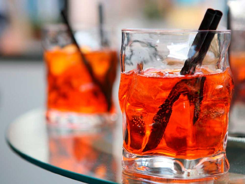 Aperol campari spritz