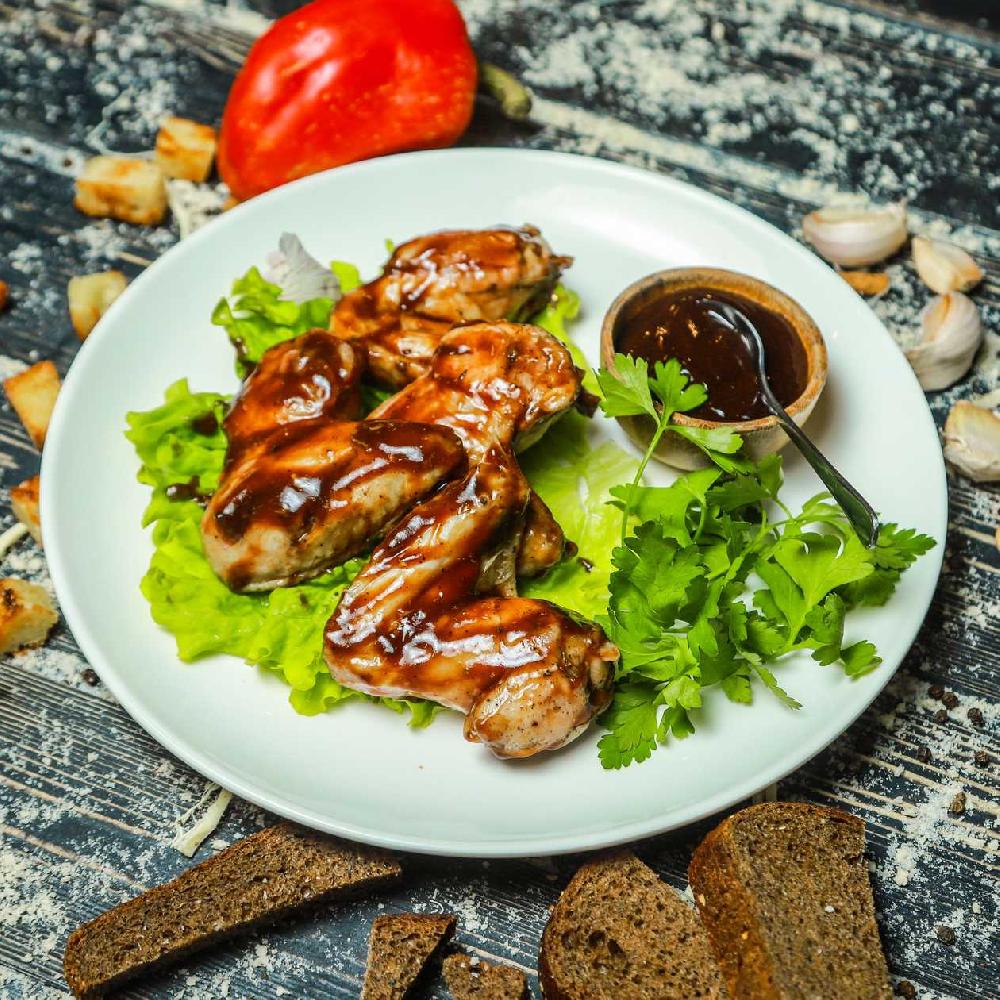 BBQ Toyuq Qanadları  (250 qr)