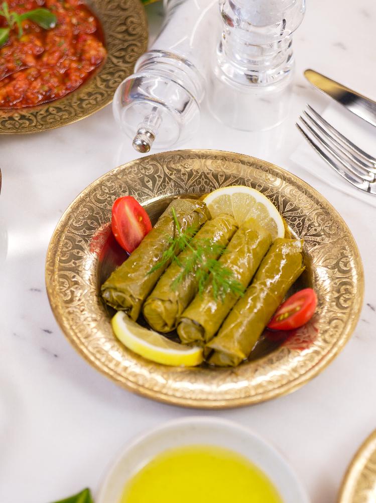 Zeytun yağlı yarpaq sarma