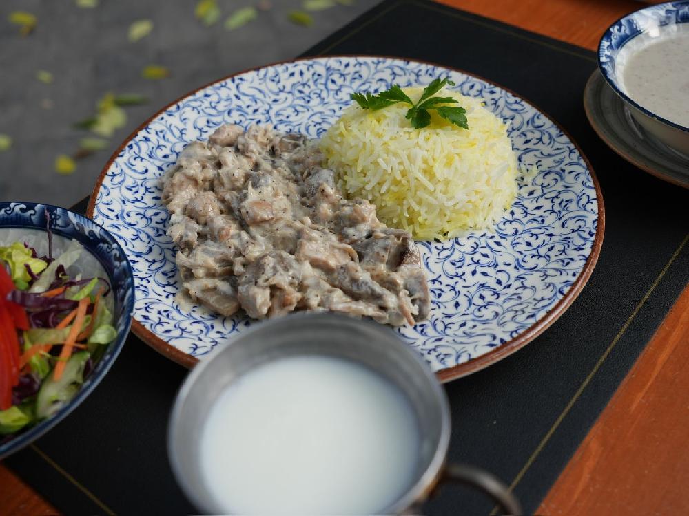 CHİCKEN STROGANOFF LUNCH