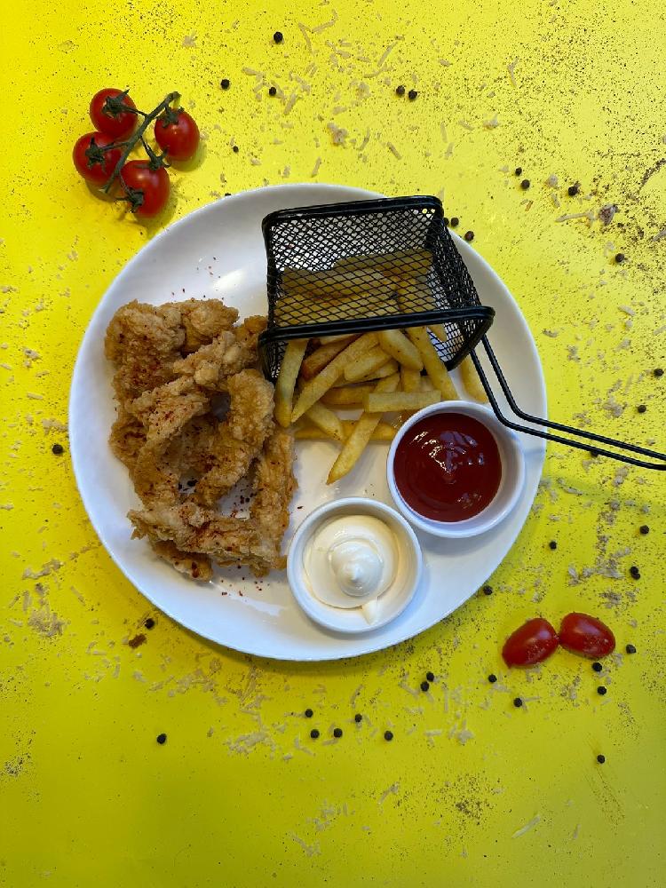 Toyuq filesi KFC