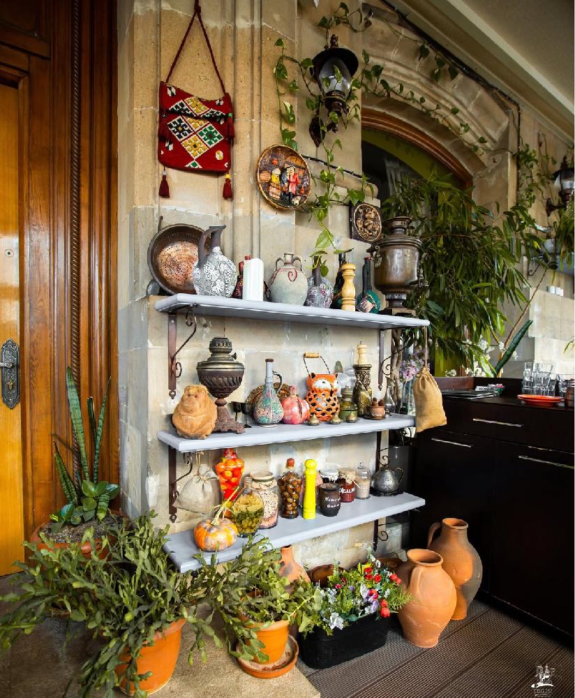 Interior view 6