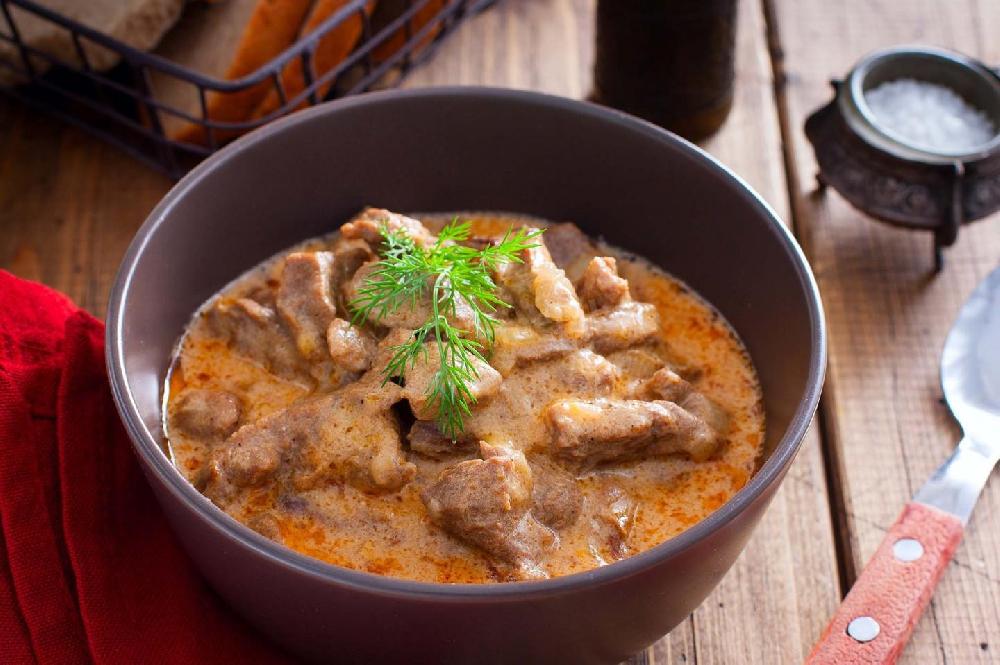 Beef stroganoff 