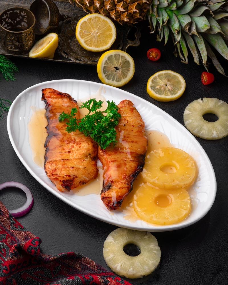 Nərə ananas sousunda