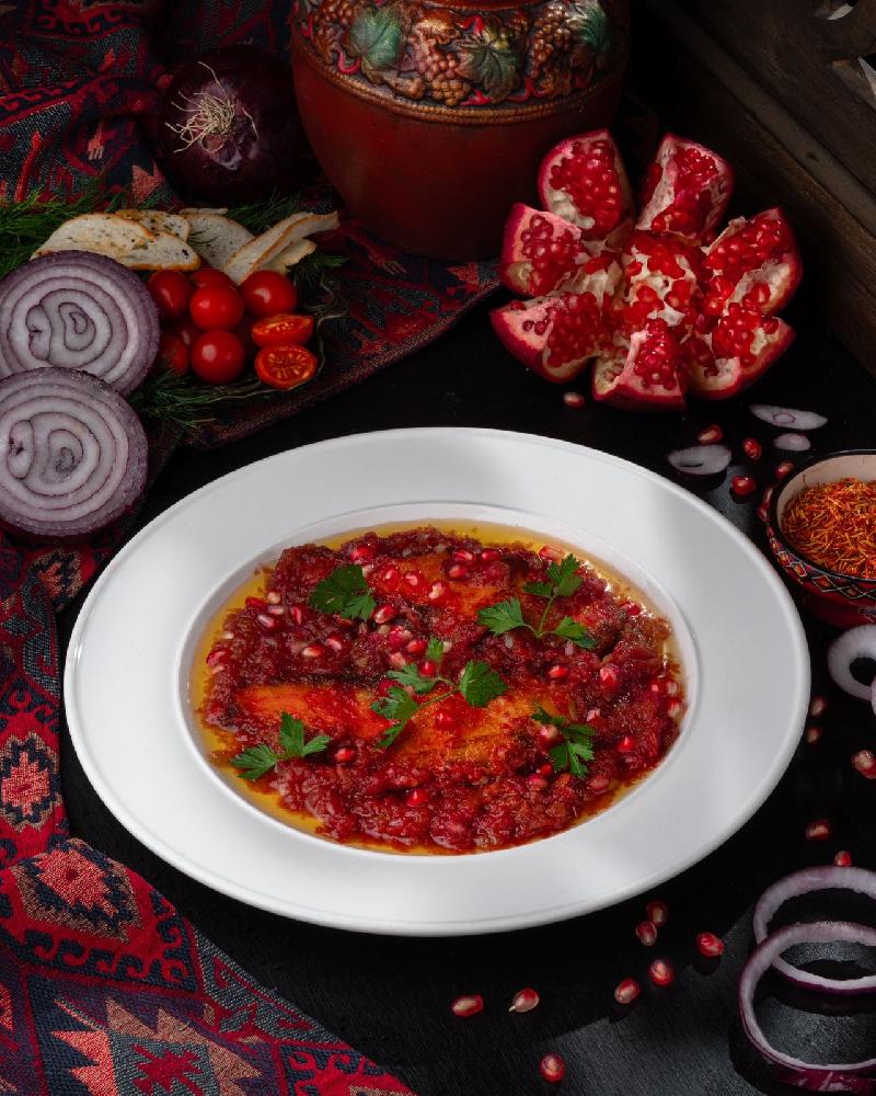 Nərə nar soğan ilə (mövsümündə)