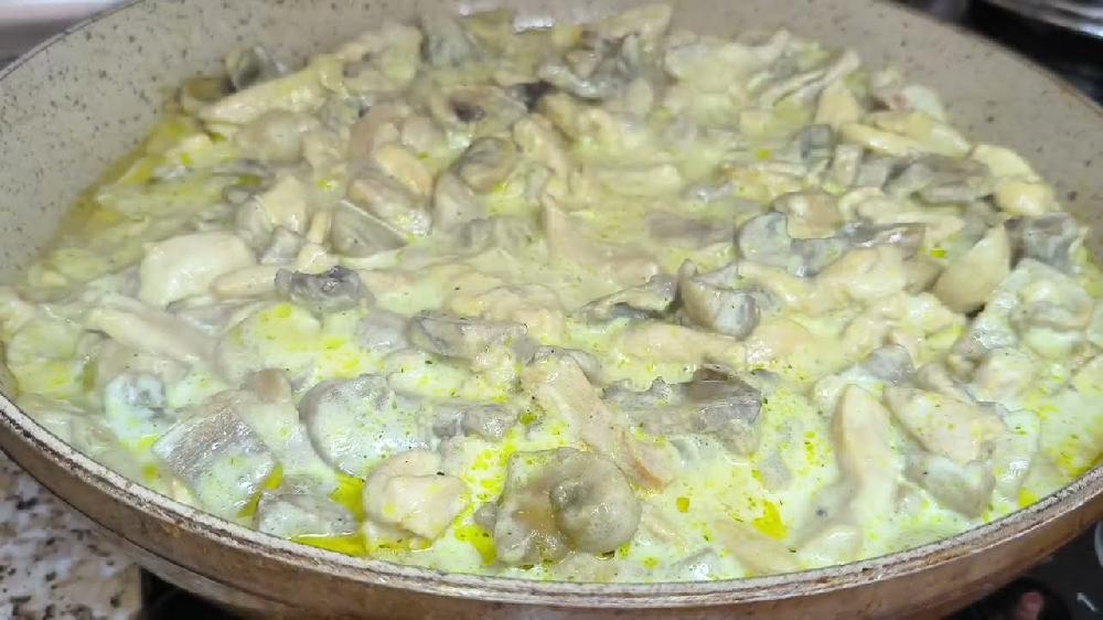 Qaymaqlı toyuq