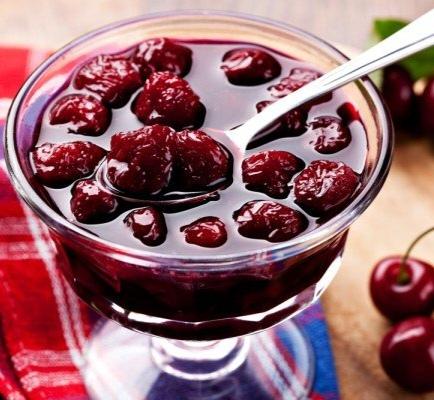 Çay bokal (vişnə mürəbbəsi ilə)