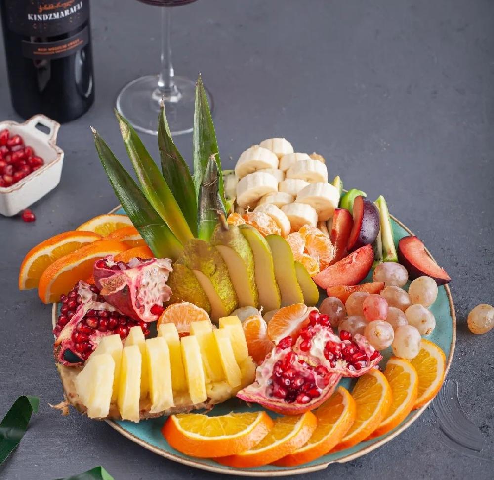 Meyvə assorti böyük