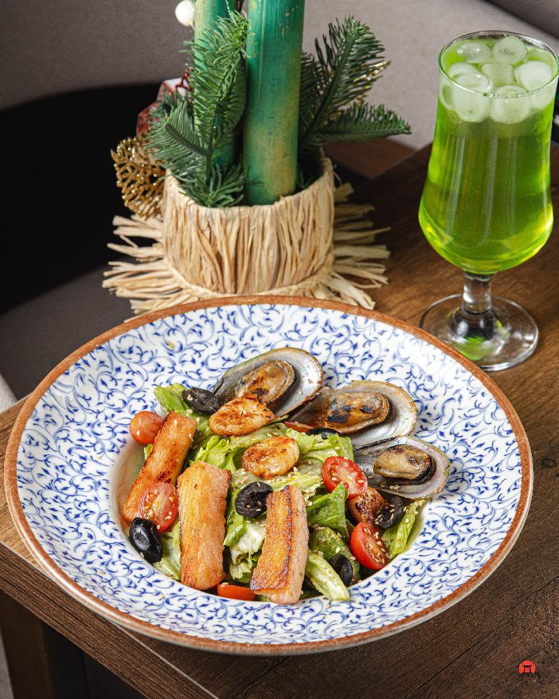Sea food salatı