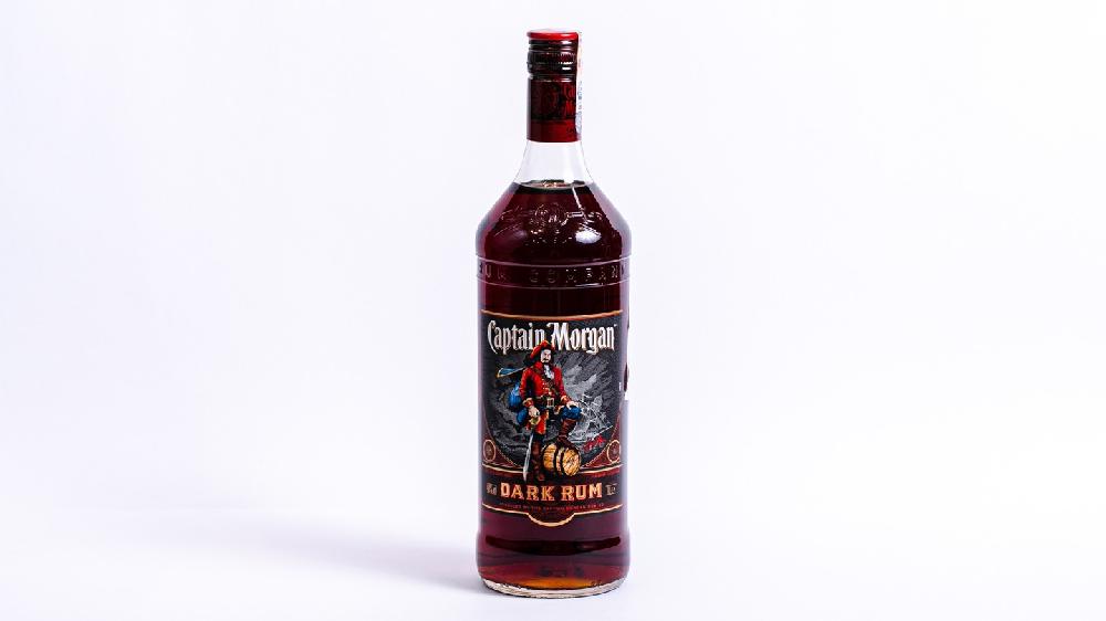 Rom Capitan Morgan qara