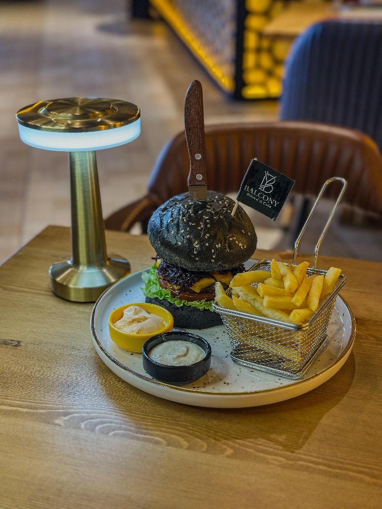 Balcony Burger 