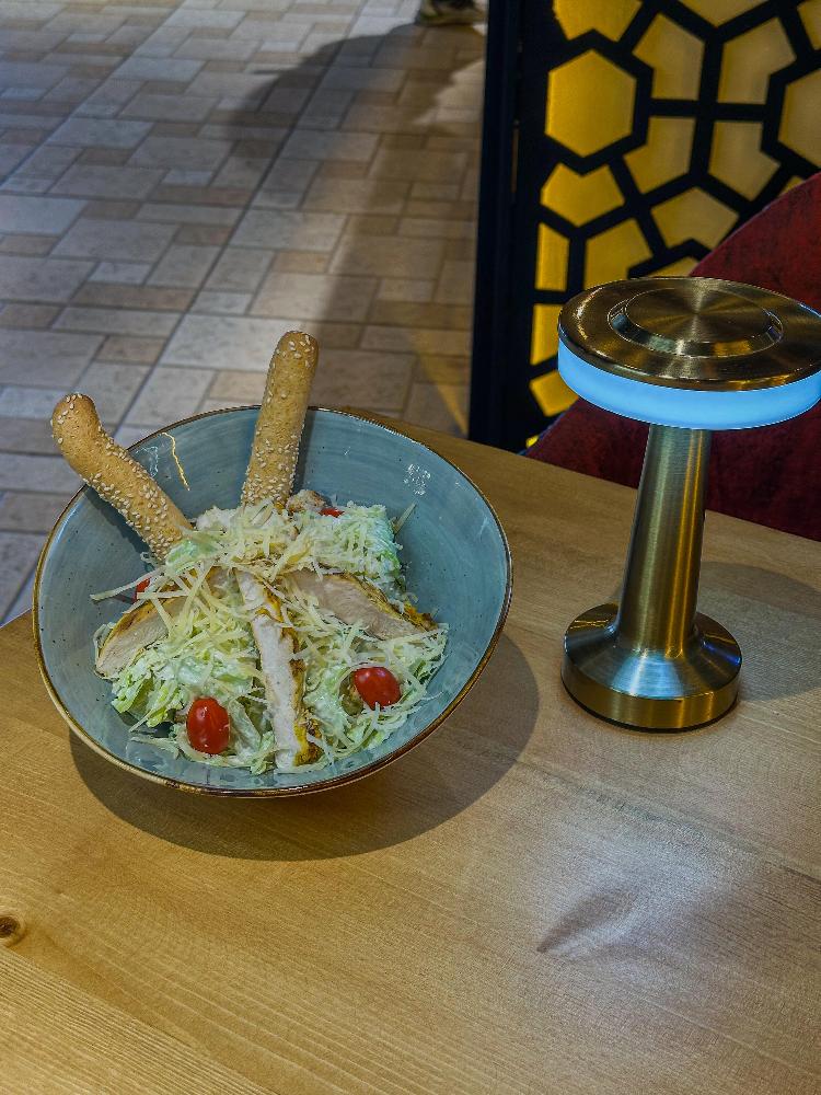 Sezar salatı