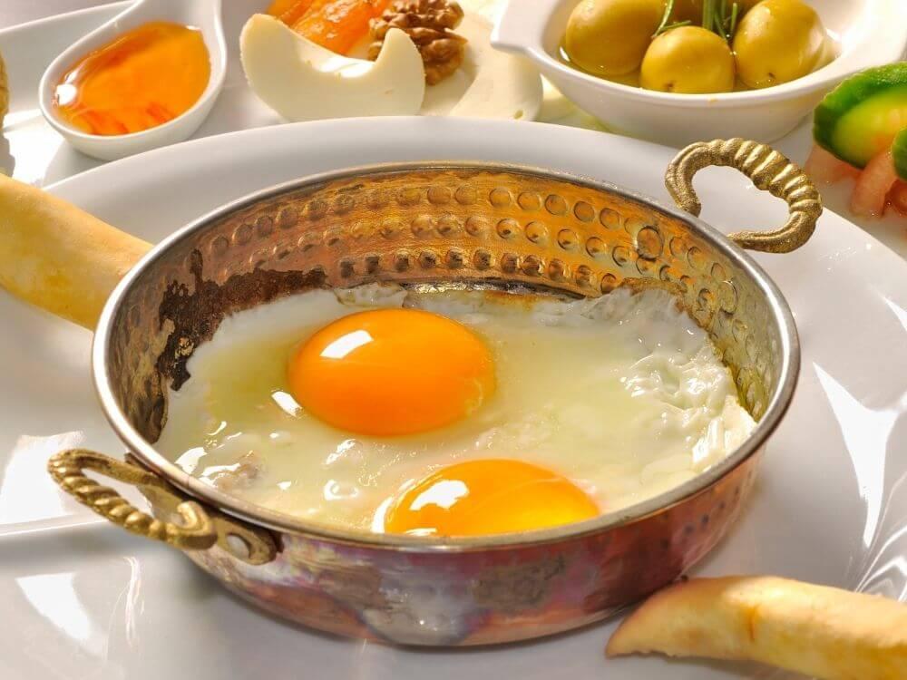 Qlzaok Yumurta