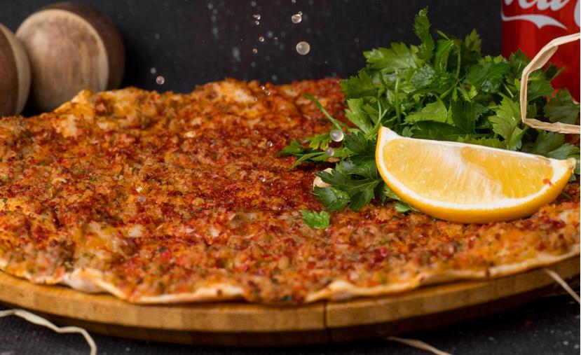 Acılı Lahmacun