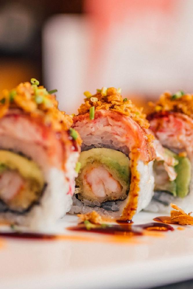 Hot prawns roll