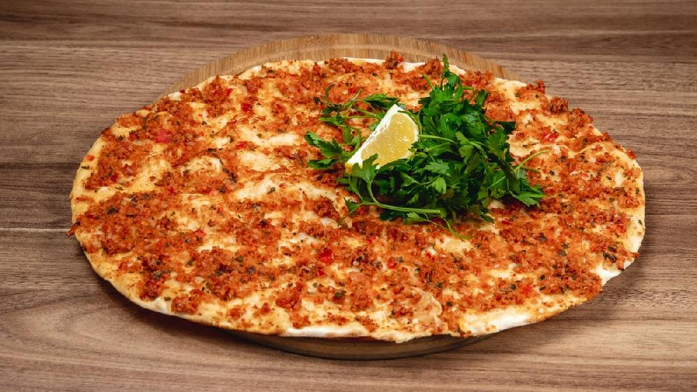 Lahmacun sadə