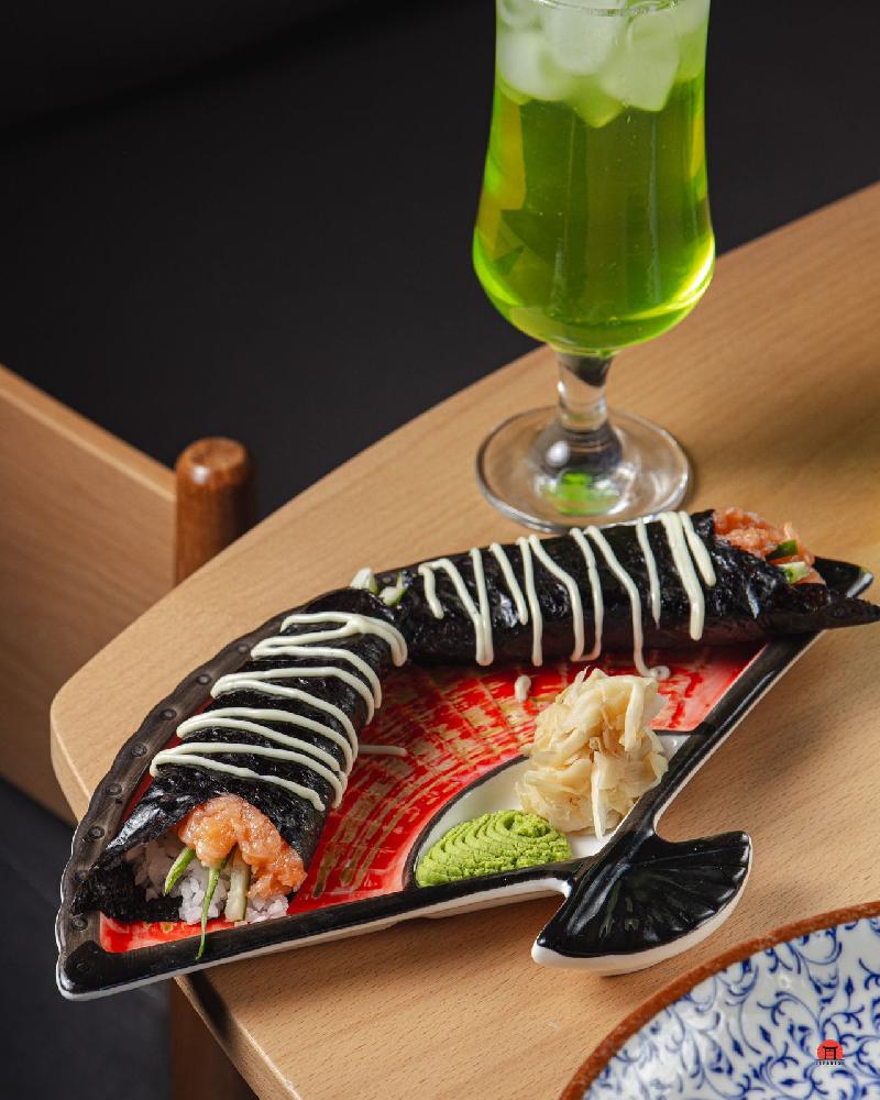 Sake temaki